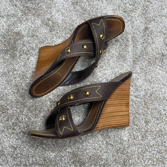 Louis Vuitton Criss Cross Wedge Sandals - Picture 3 of 8
